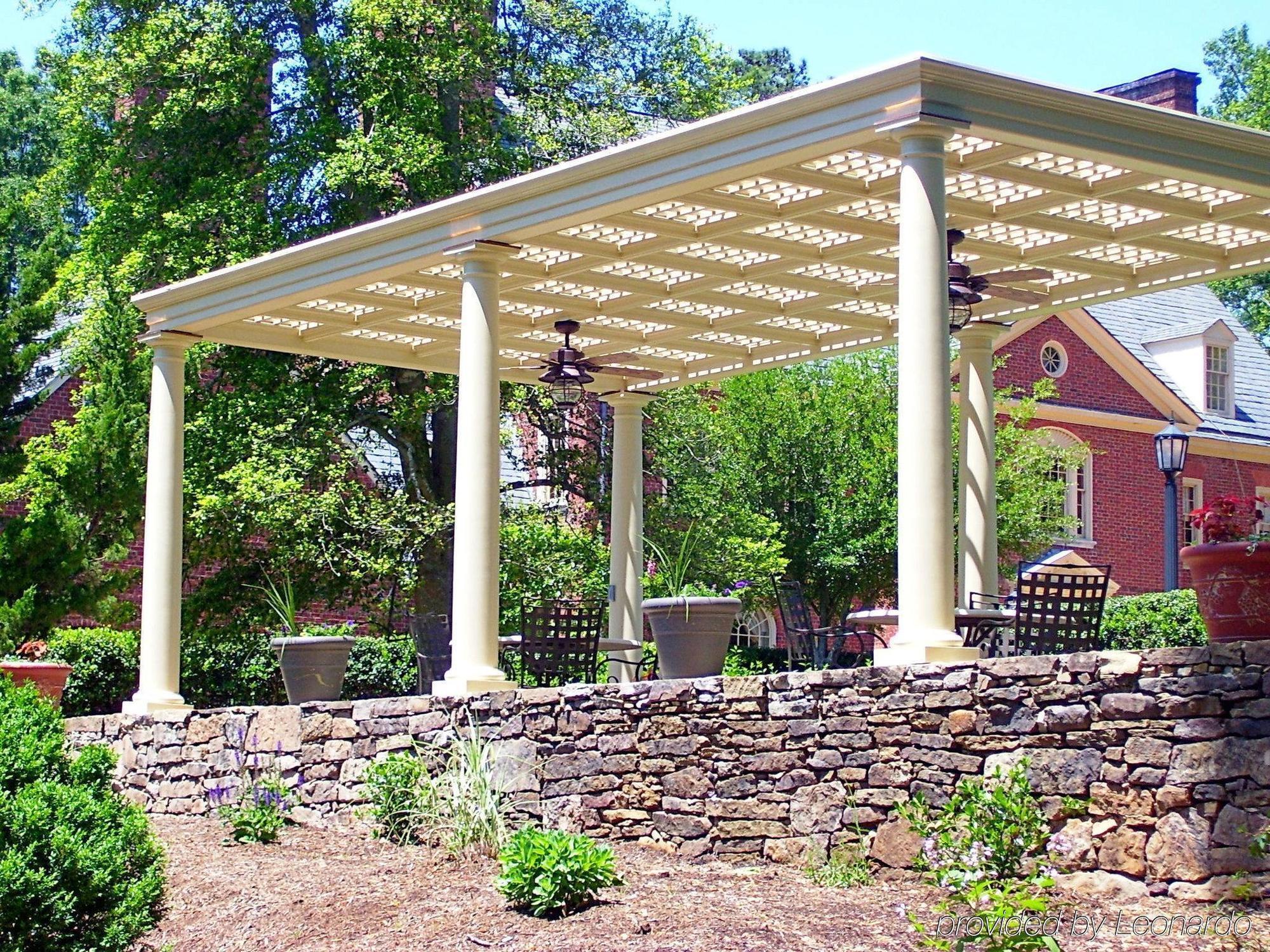 Rizzo Center, A Destination By Hyatt Hotel Chapel Hill Exterior foto